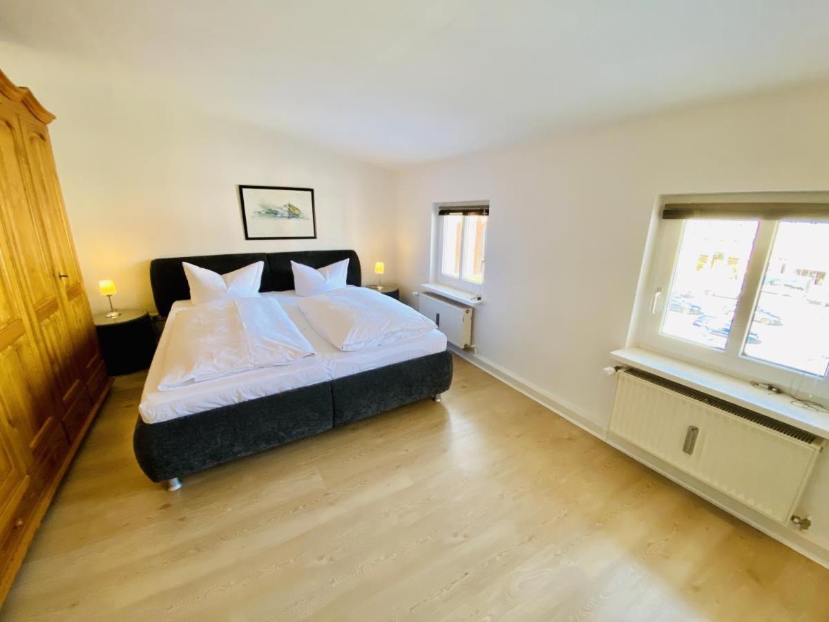 Mond, Am Warnemuender Kirchenplatz Apartment Rostock Ngoại thất bức ảnh