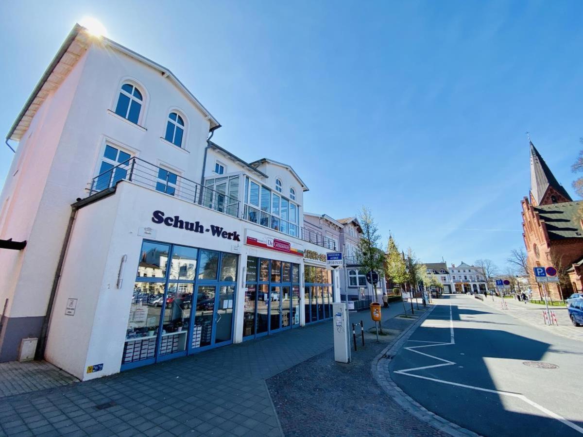 Mond, Am Warnemuender Kirchenplatz Apartment Rostock Ngoại thất bức ảnh